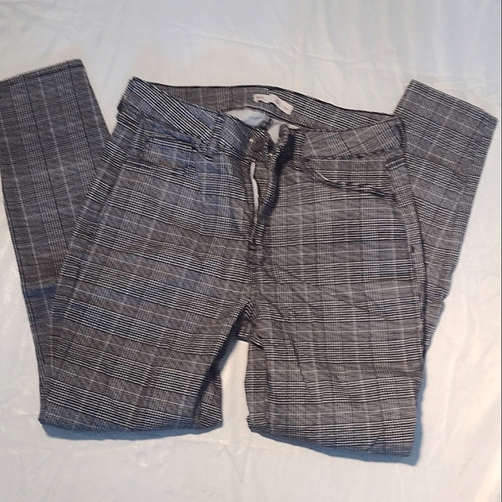 SO hi rise jegging neutral plaid